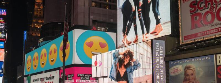 Traditional Billboards Vs Digital Billboards | BMedia Group